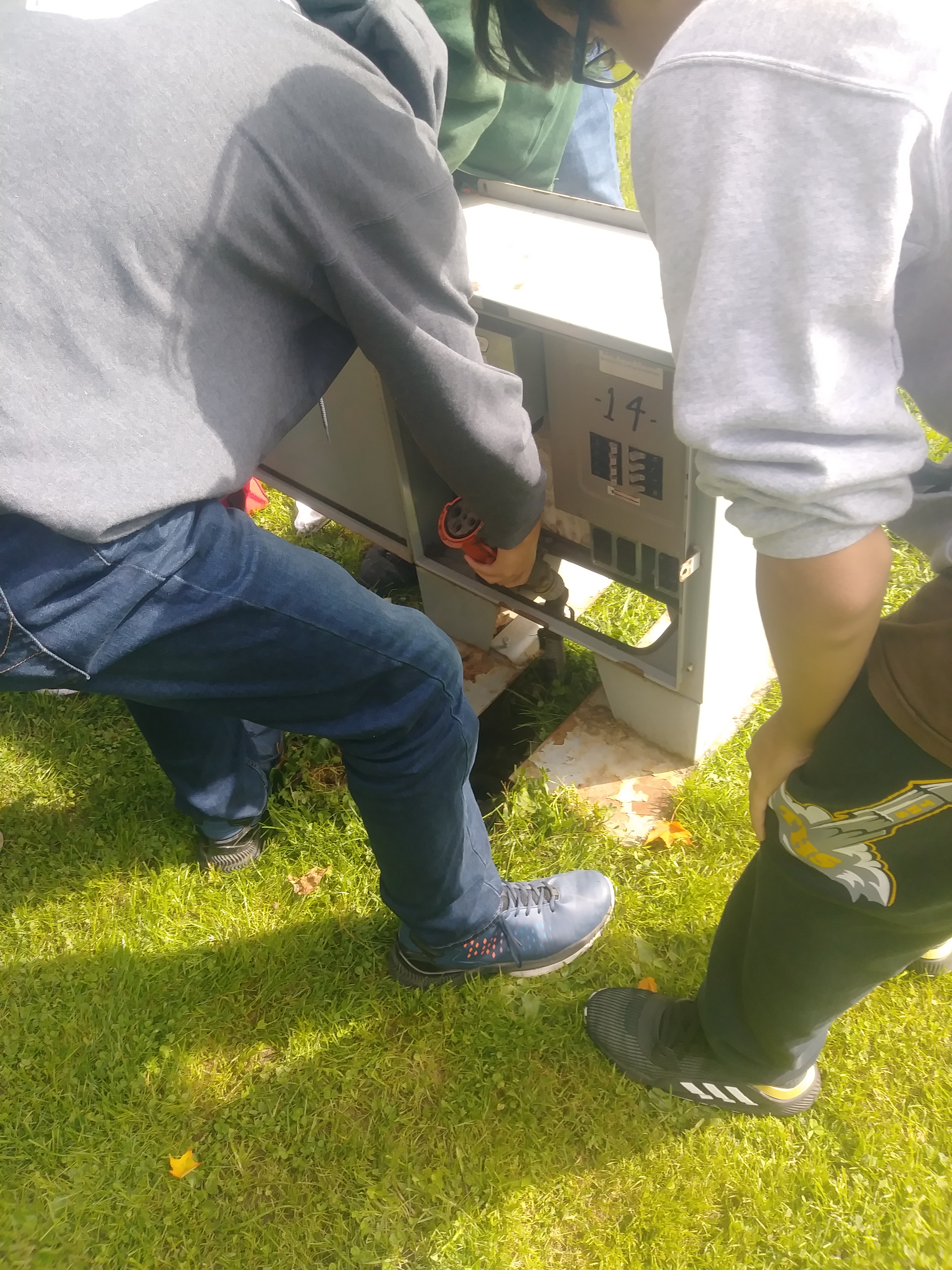 setup electrical connection hubs